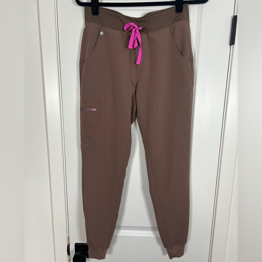 Figs Zamora Jogger Scrub Pants Smokey Taupe